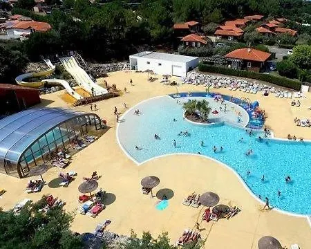 Mobil Climatisé Dans Avec Piscine *